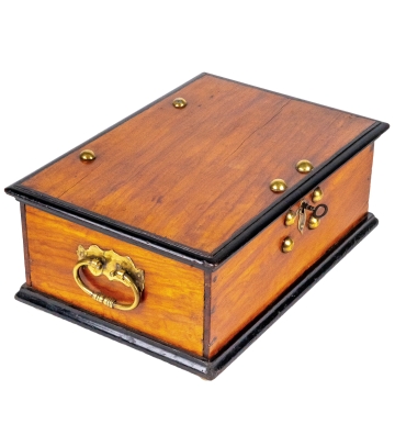 Colonial document box
