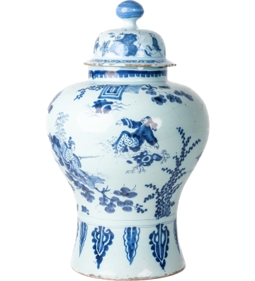 Dutch Delft chinoiserie vase